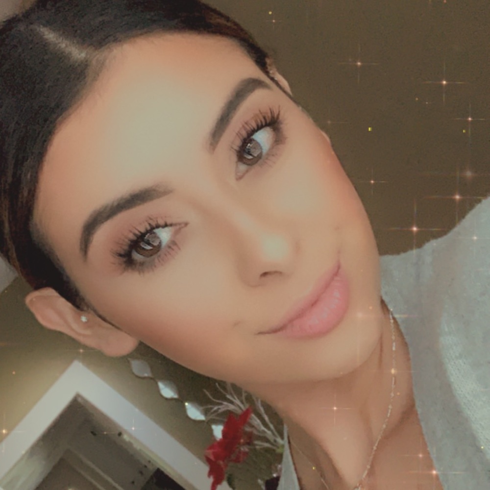 Meet your Posher, Alyssa